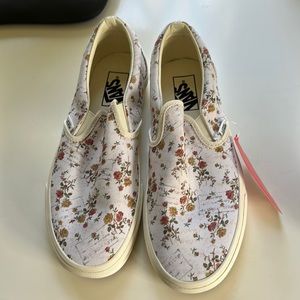 Vans floral pattern- women’s 8.5